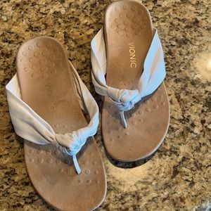 Vionic Sandals size 10